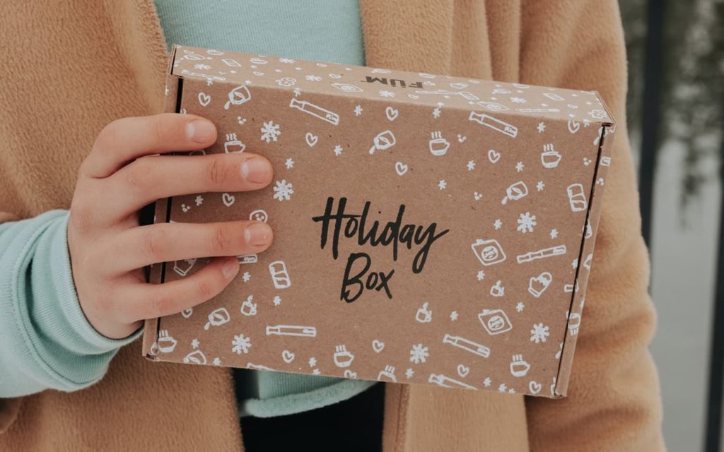 Gift Wrapping in Ecommerce: How to Boost AOV This Holiday Season
