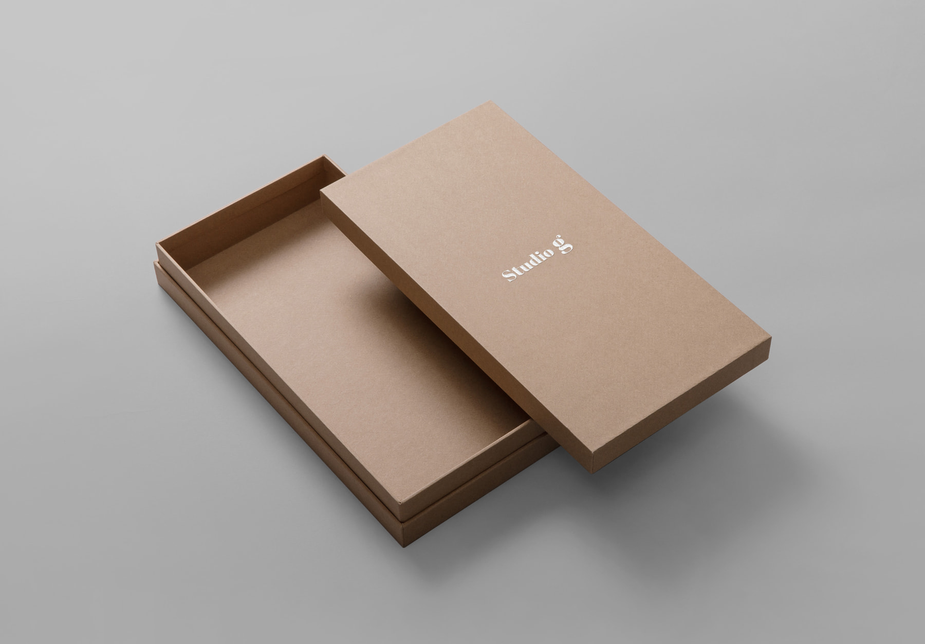 Sustainable kraft rigid box by Studio G.